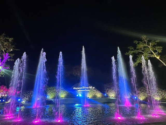 Thai Customer Fountain