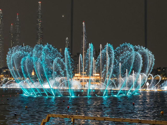 Pakistani Customer Fountain