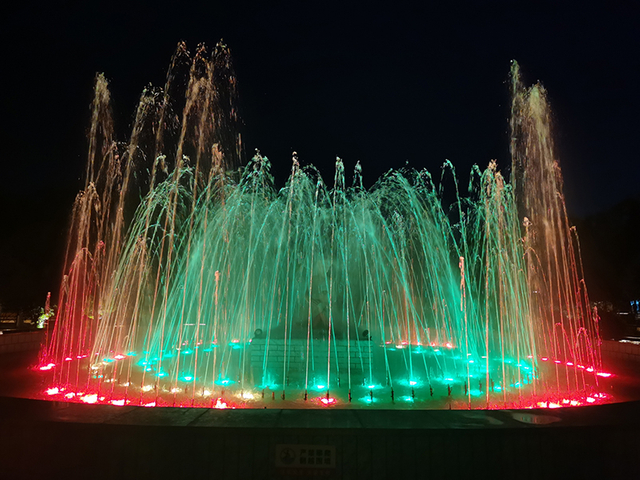 African Customer Fountain